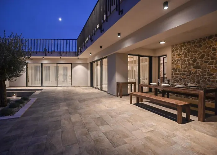 فيلة Figa I Gostinjac